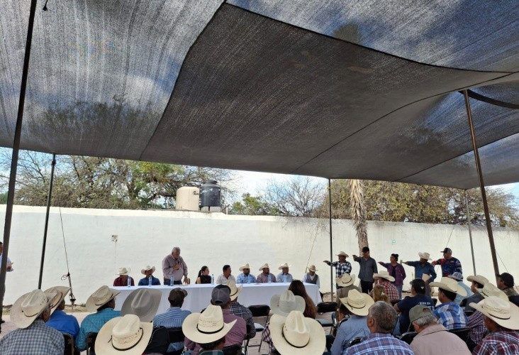 Sindy reconoce labor de las ganaderas en Palmillas